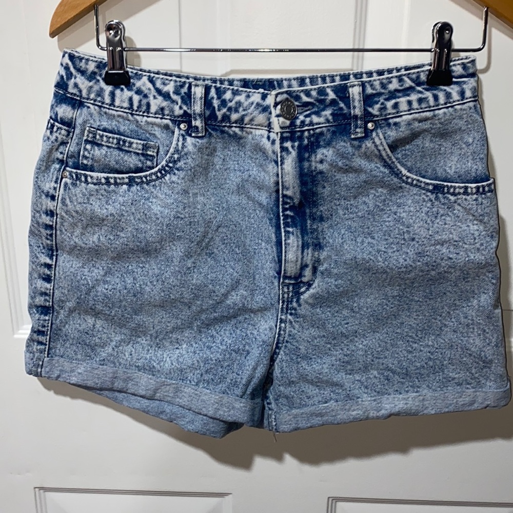 High waisted Refuge Jean shorts size 9